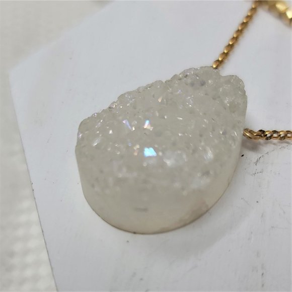 Glittery White Druze Necklace Gold tone - Picture 5 of 10